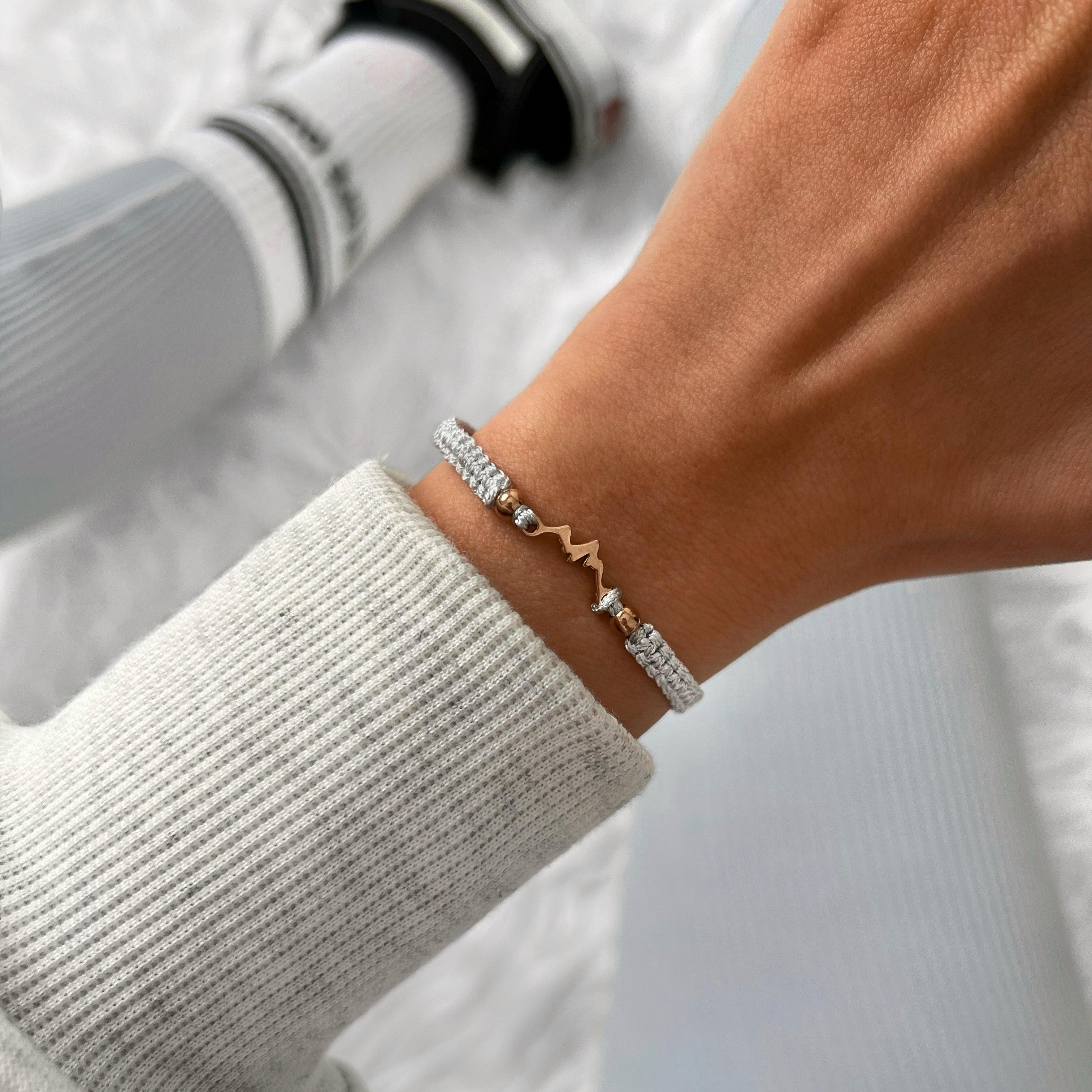 Rose Mountain Grey Braided Bracciale