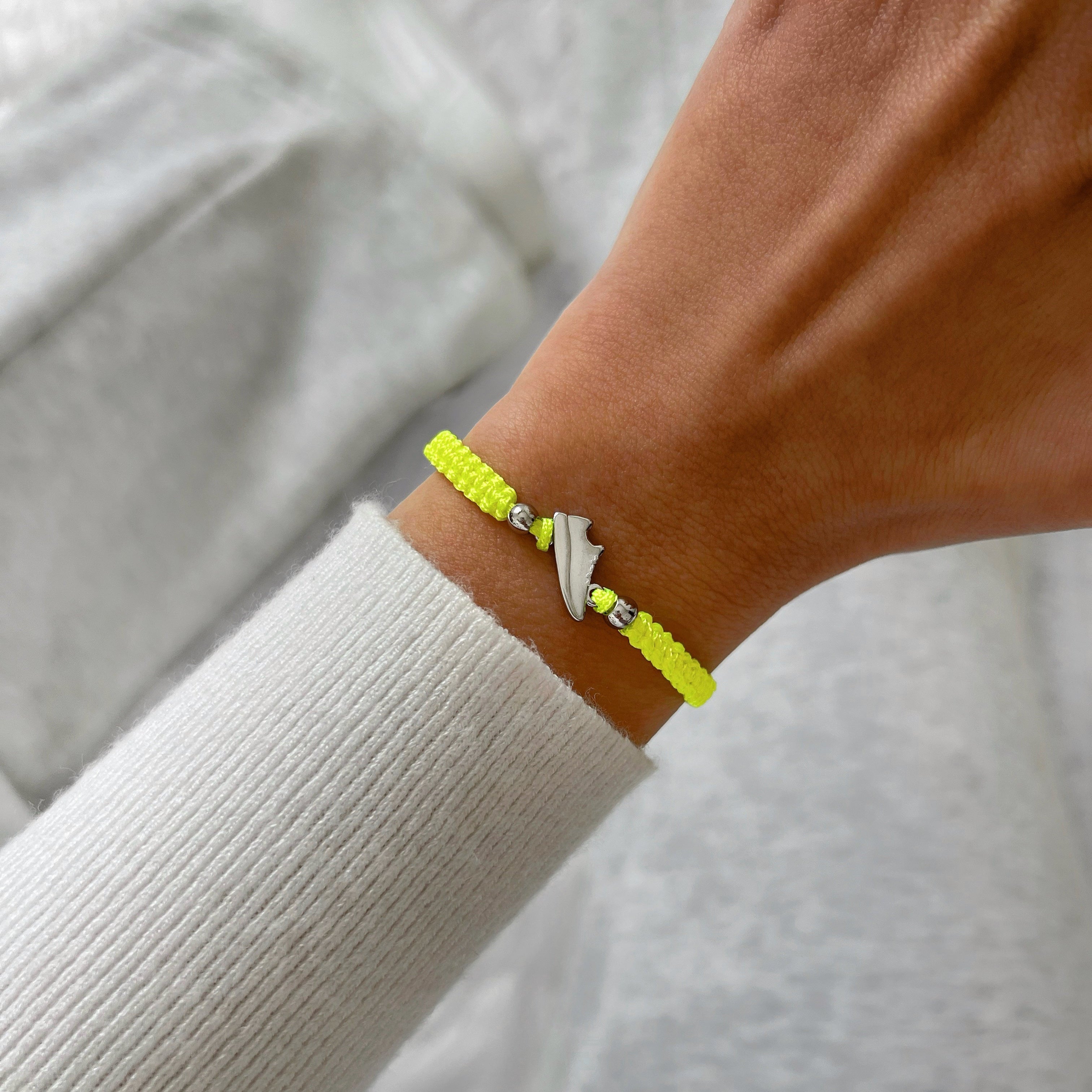 Silver Runner Neon Yellow Braided Armband