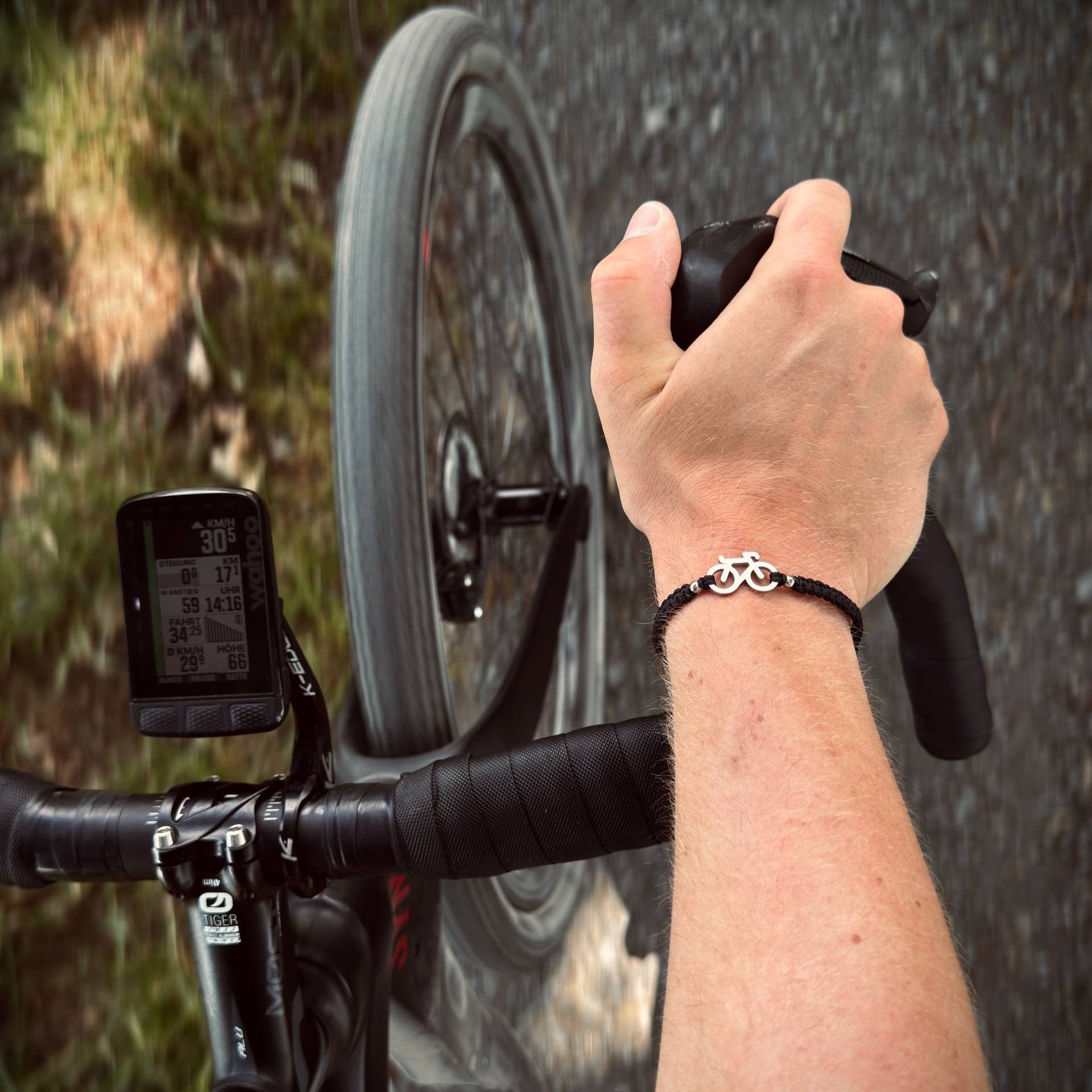 Silver Bike Braided Pulsera