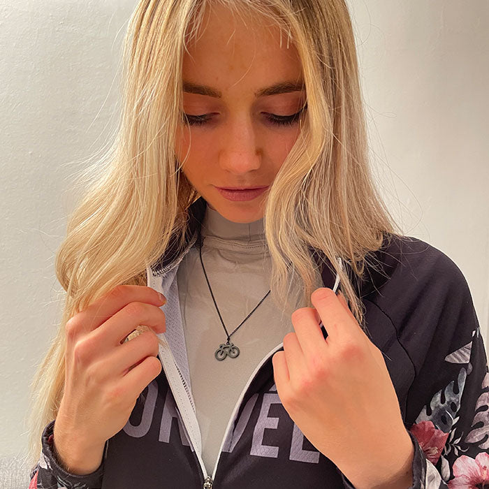 Schwarze Fahrrad-Halskette